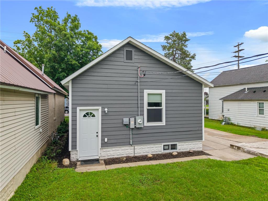 875 E King Street Winona MN 55987 7093952 image24