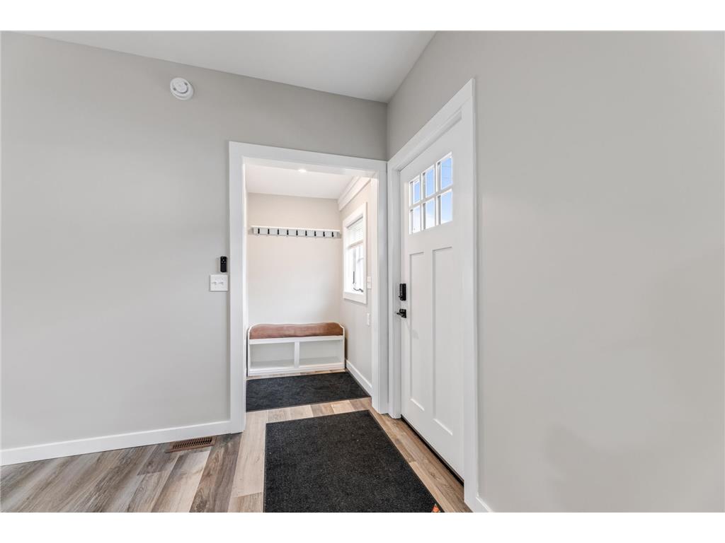 875 E King Street Winona MN 55987 7093952 image7