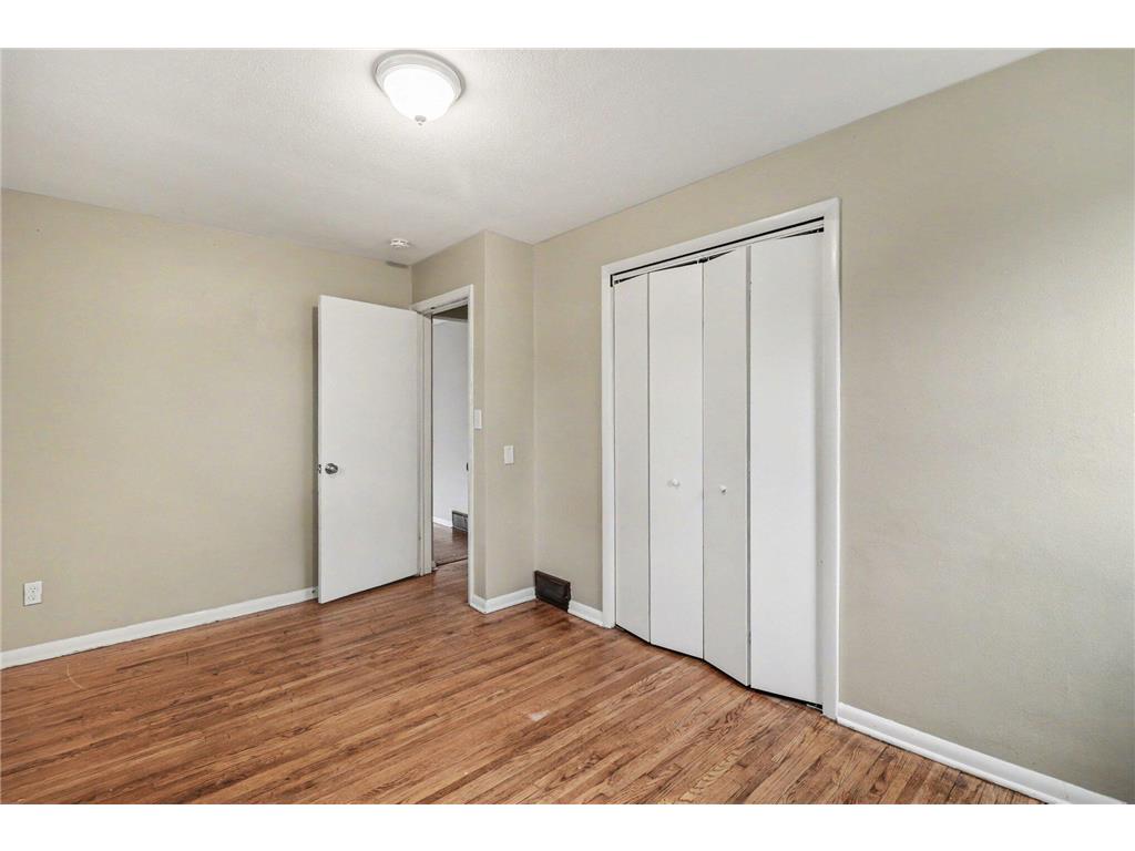 875 Iroquois Avenue Saint Paul MN 55119 7048727 image20