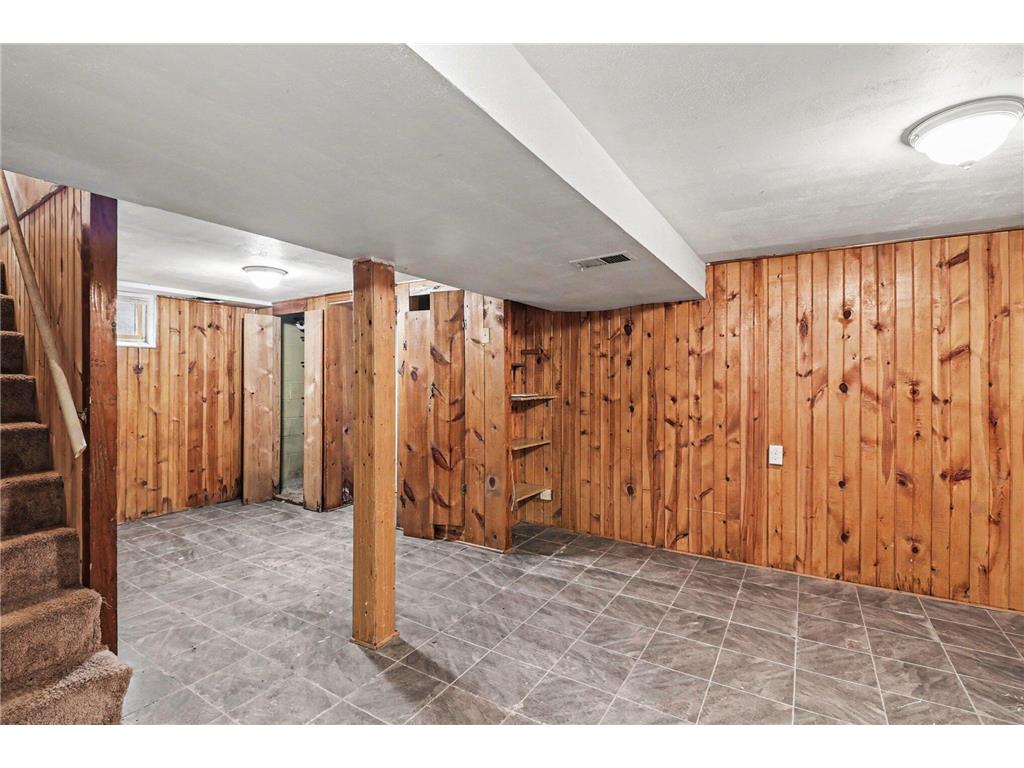 875 Iroquois Avenue Saint Paul MN 55119 7048727 image23