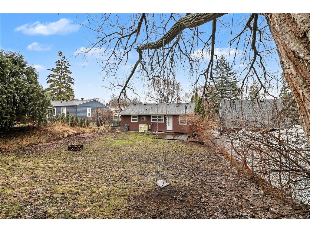 875 Iroquois Avenue Saint Paul MN 55119 7048727 image3