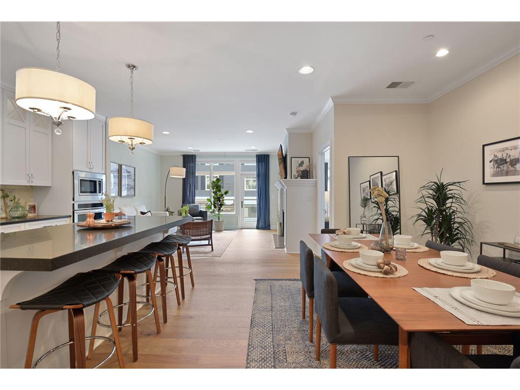 875 Lake Street N #211 Wayzata MN 55391 6457166 image1