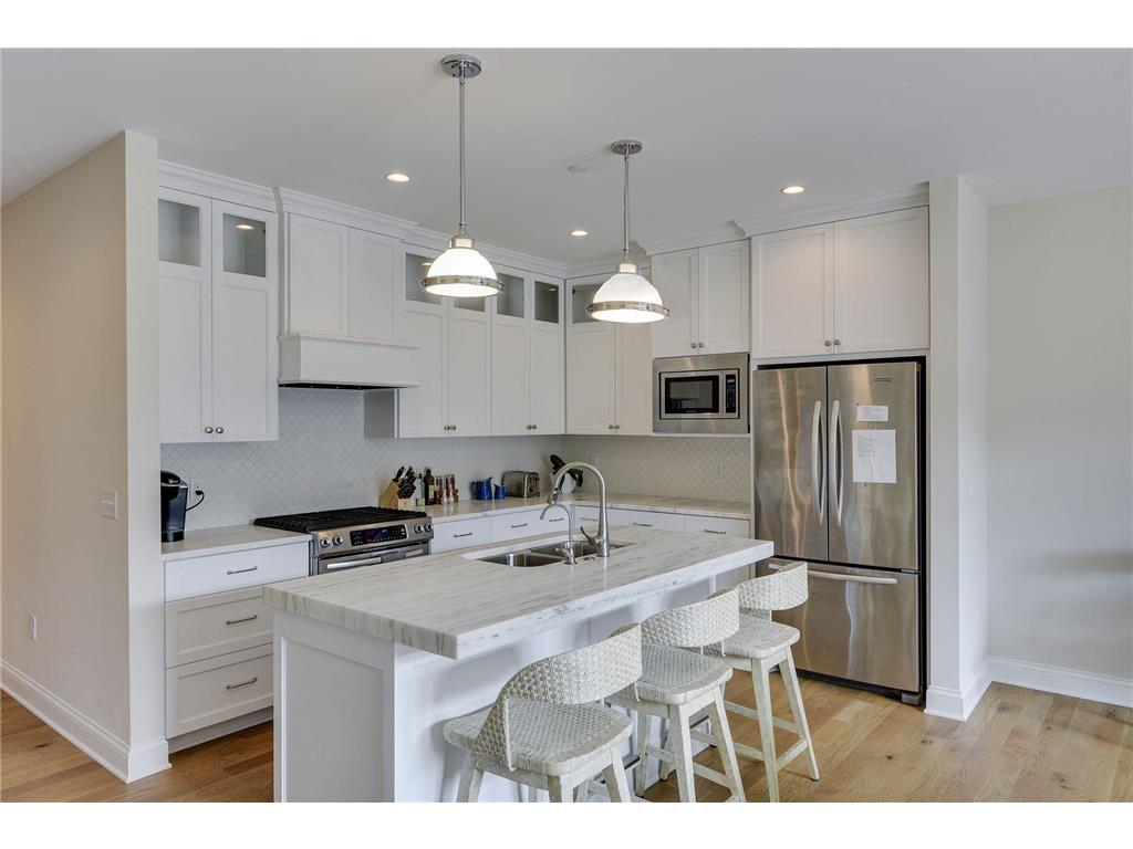 875 Lake Street N #320 Wayzata MN 55391 6528281 image1