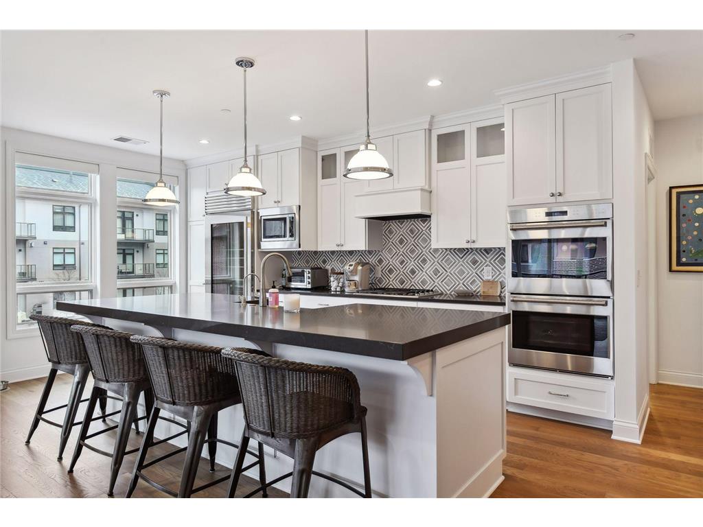 875 Lake Street N 321, Wayzata, MN, 55391 MLS 6470699 Edina Realty