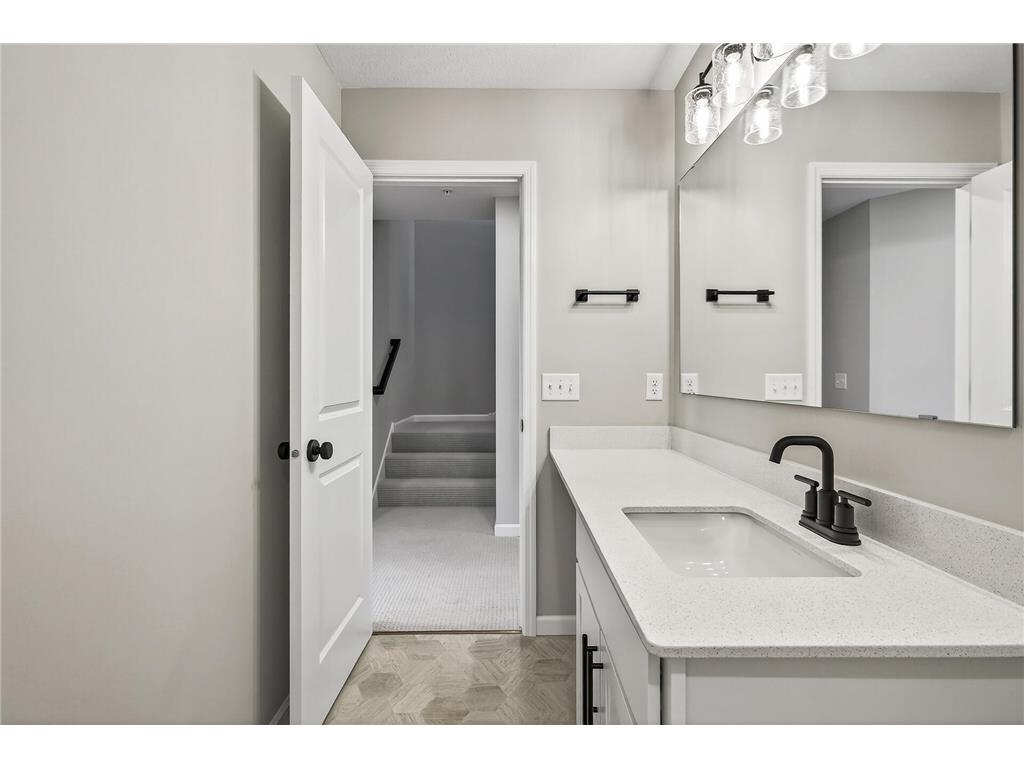 875 W Falls Passage #C Saint Paul MN 55116 6771544 image35