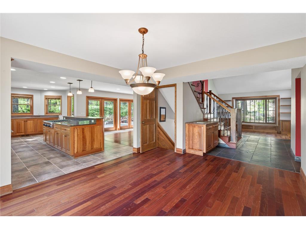 8750 Hunters Way Apple Valley MN 55124 7068116 image17