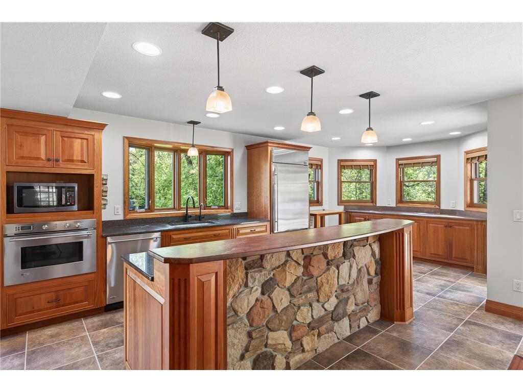 8750 Hunters Way Apple Valley MN 55124 7068116 image19