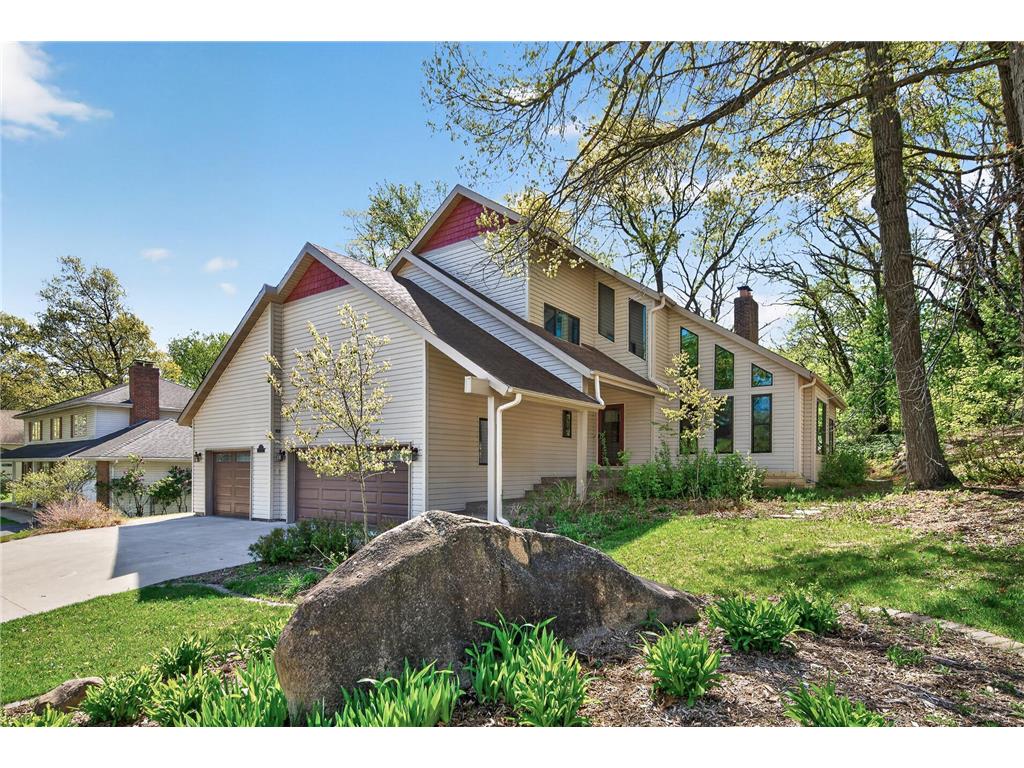 8750 Hunters Way Apple Valley MN 55124 7068116 image2