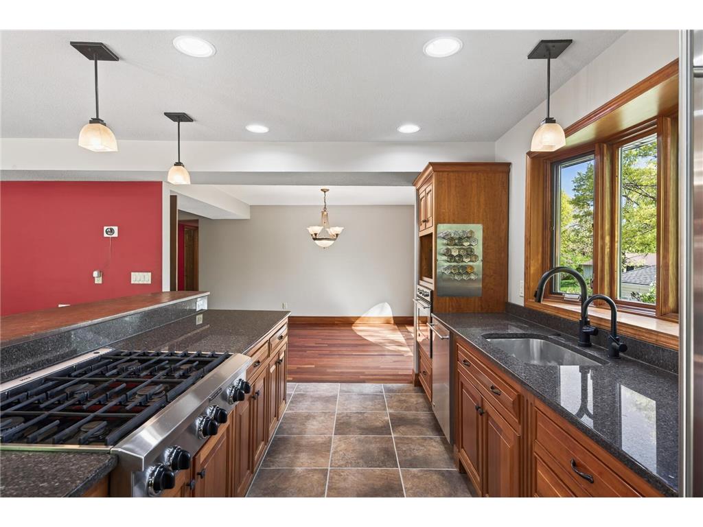 8750 Hunters Way Apple Valley MN 55124 7068116 image23