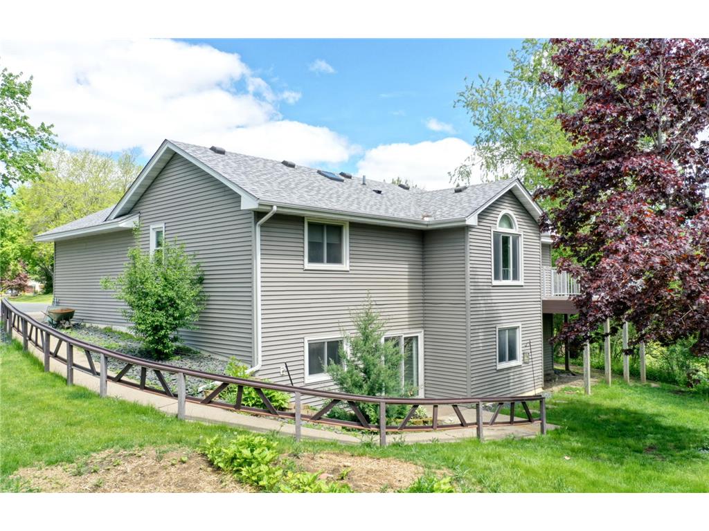 8751 212th Street Court N Forest Lake MN 55025 7075312 image1