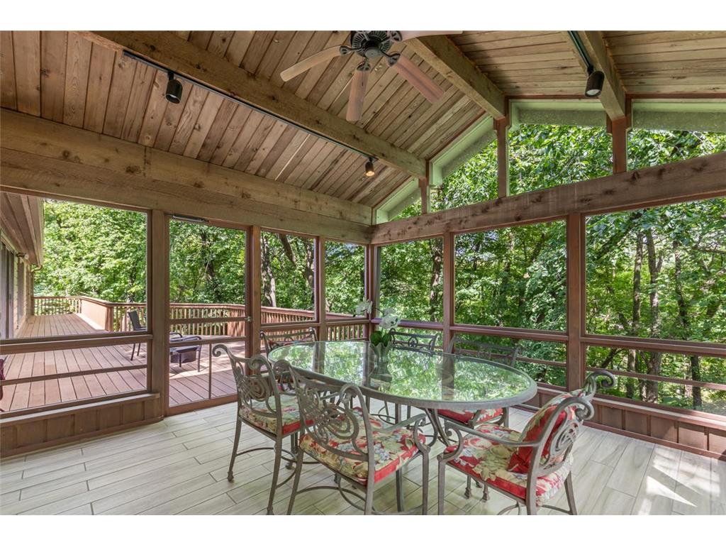 8753 Walton Oaks Drive Bloomington MN 55438 - North Arm Bush 7099648 image15