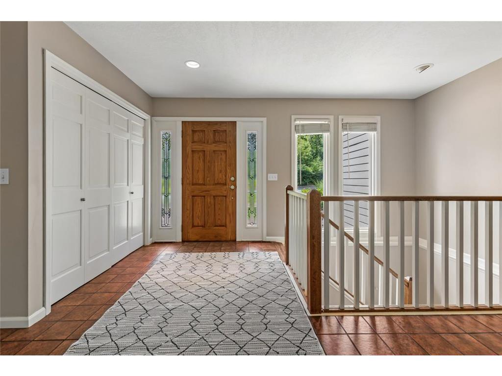 8753 Walton Oaks Drive Bloomington MN 55438 - North Arm Bush 7099648 image17