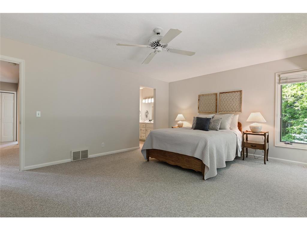 8753 Walton Oaks Drive Bloomington MN 55438 - North Arm Bush 7099648 image20