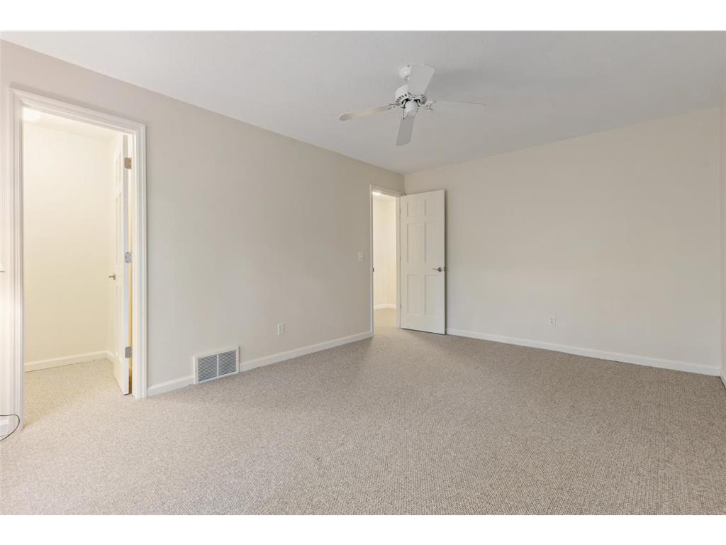 8753 Walton Oaks Drive Bloomington MN 55438 - North Arm Bush 7099648 image40