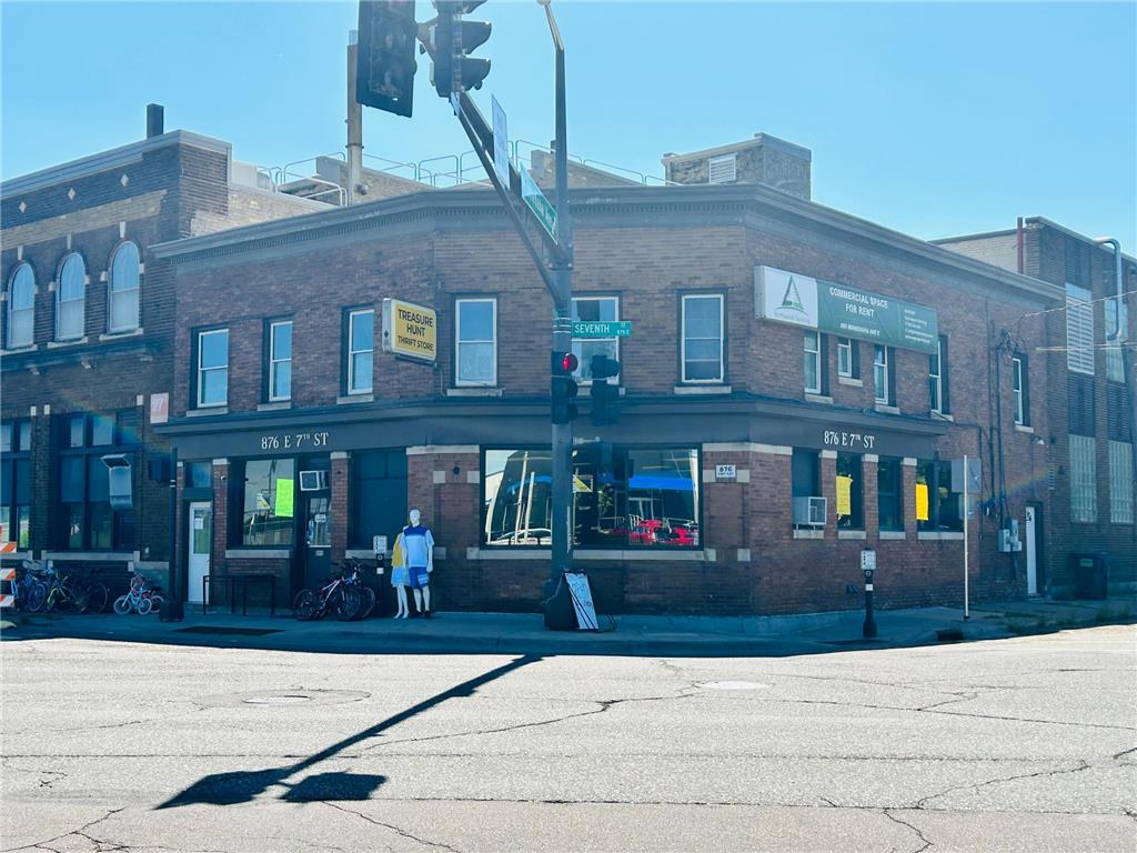 876 7th Street E Saint Paul MN 55106 6422755 image1