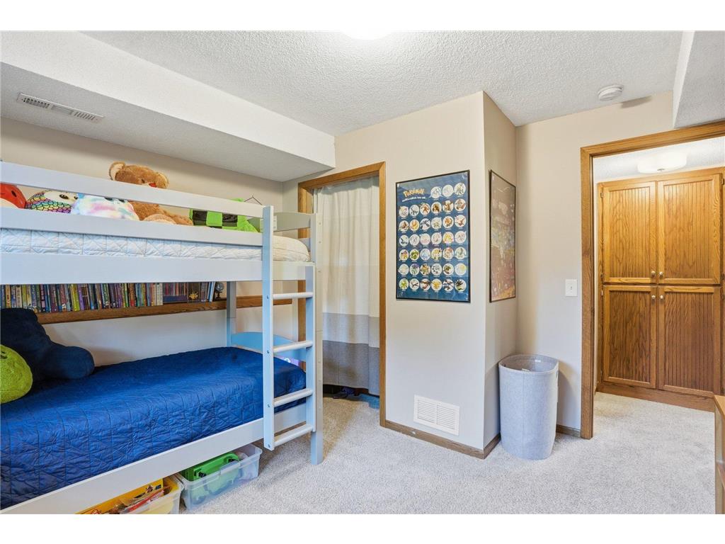 876 Curry Trail Eagan MN 55123 7085005 image17