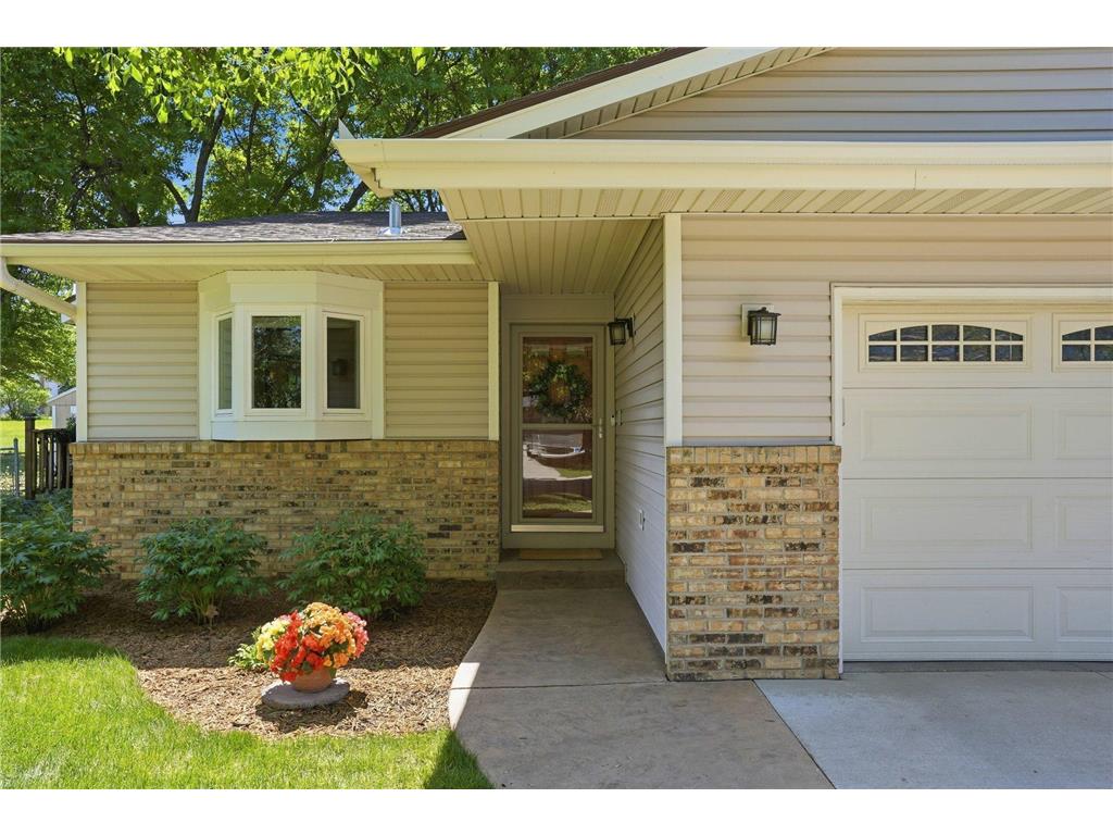 876 Curry Trail Eagan MN 55123 7085005 image3