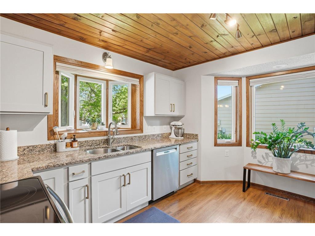 876 Curry Trail Eagan MN 55123 7085005 image7