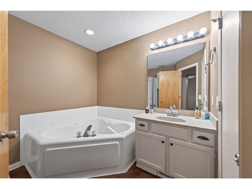 8763 Bechtel Avenue #152 Inver Grove Heights MN 55076 7086480 image20