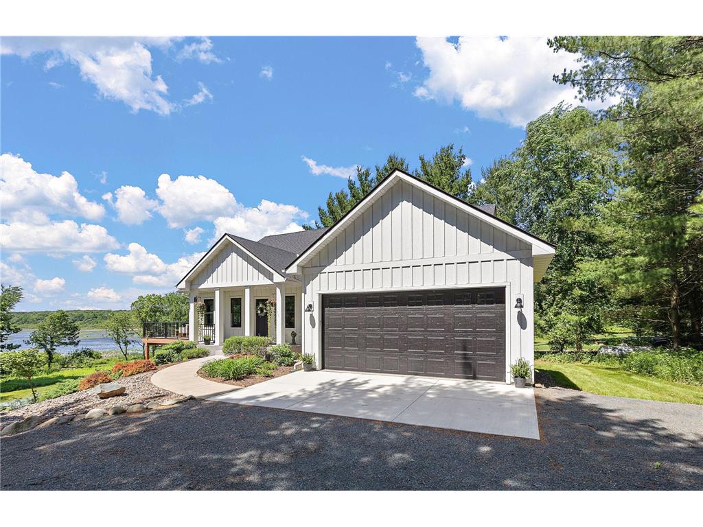 877 207th Street Dresser WI 54009 - Lotus Lake 7092597 image2