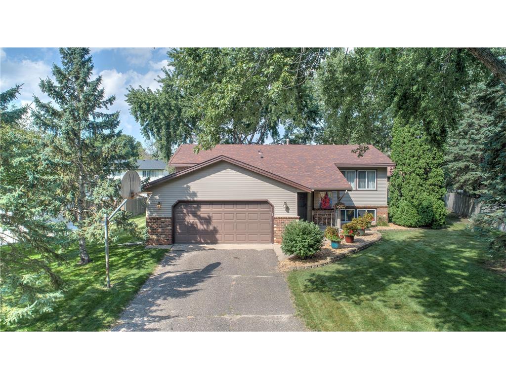 877 96th Avenue NE Blaine MN 55434 6778316 image1