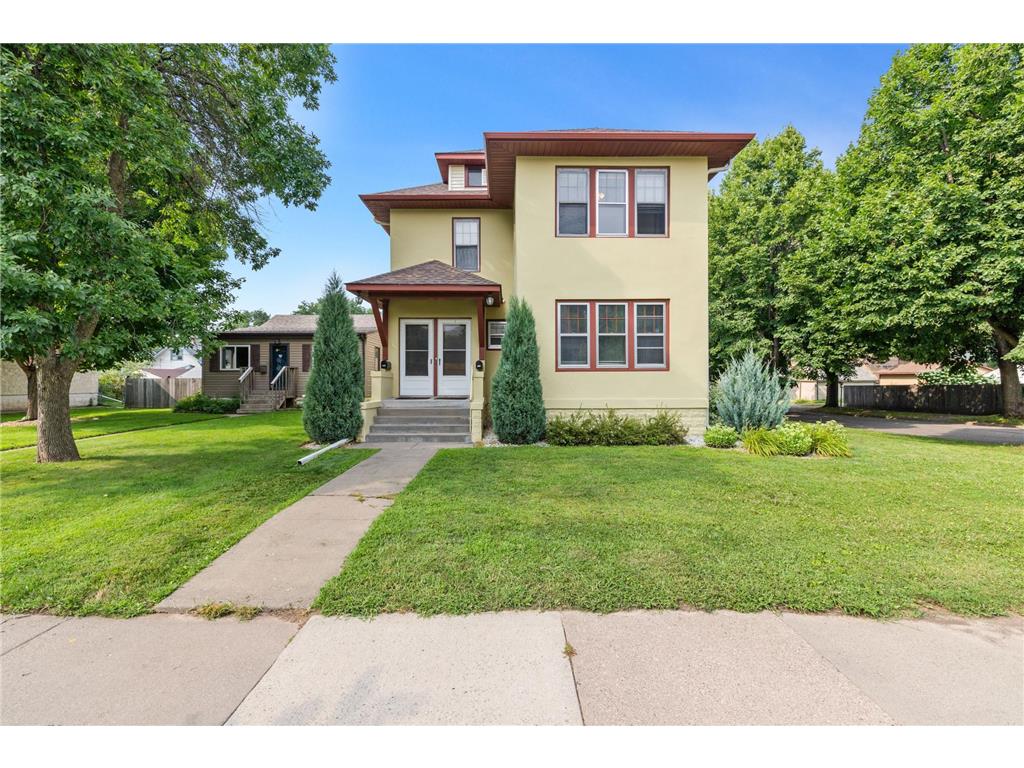 877 Cottage Avenue E Saint Paul MN 55106 6765346 image1