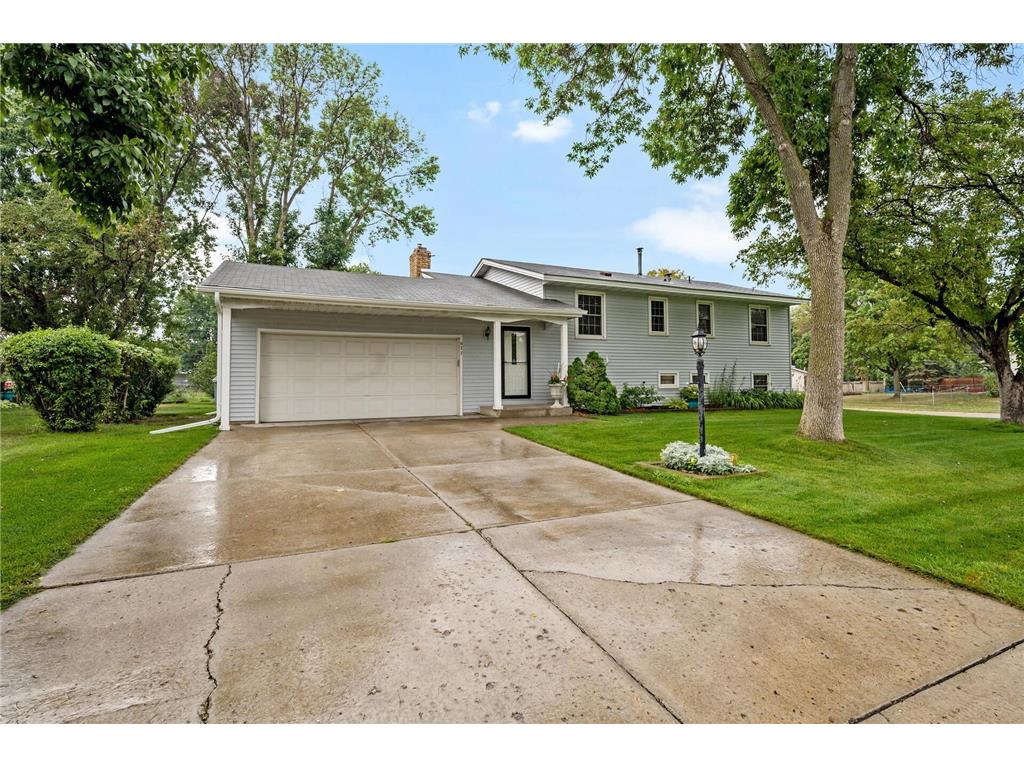 877 Mcintosh Drive Apple Valley MN 55124 6378169 image1