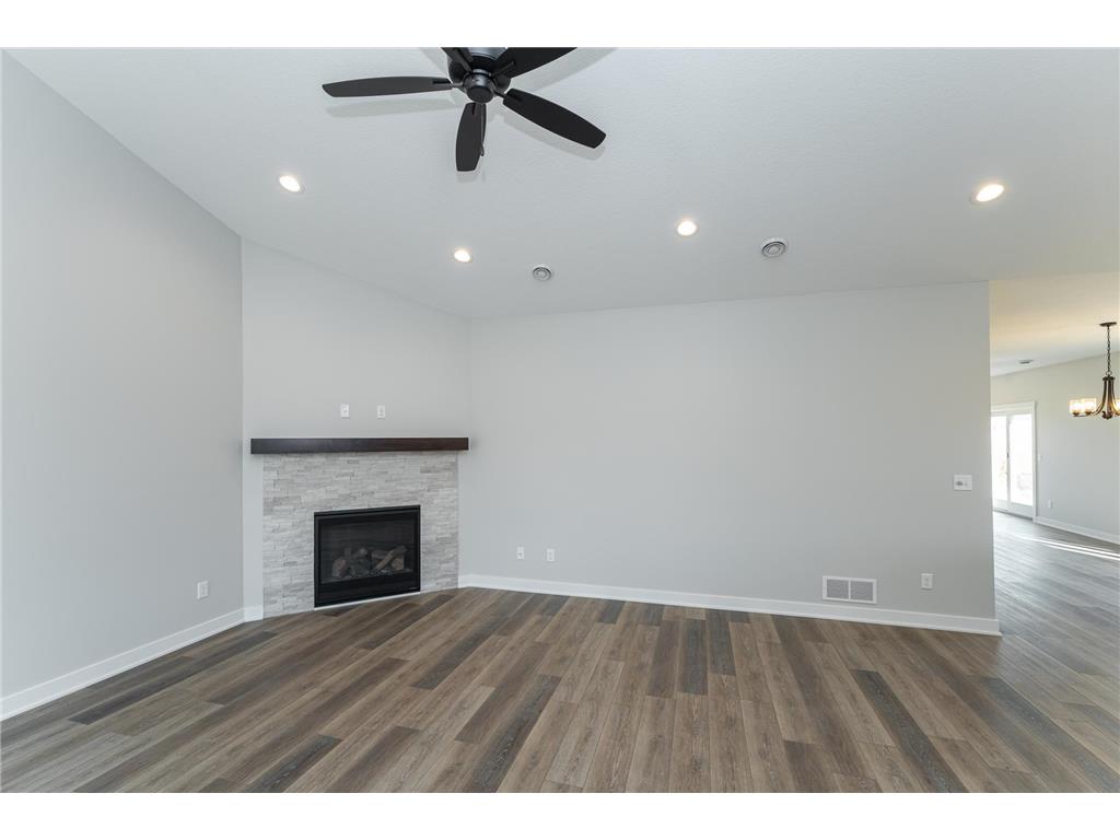 877 Picadilly Lane NW Rochester MN 55901 6649977 image10