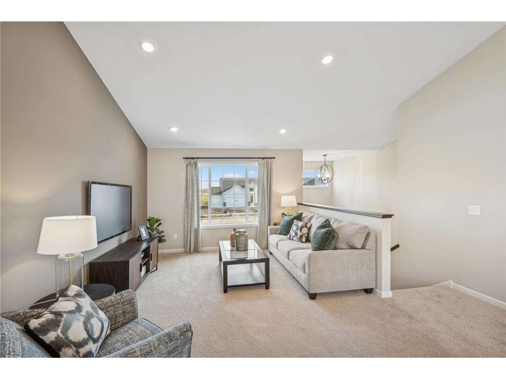 877 Yellowcrest Street SW Delano MN 55328 7023299 image2