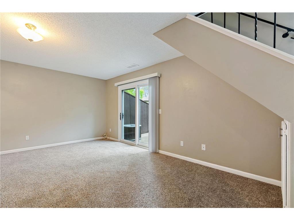 8773 Maplebrook Parkway N Brooklyn Park MN 55445 7074995 image13