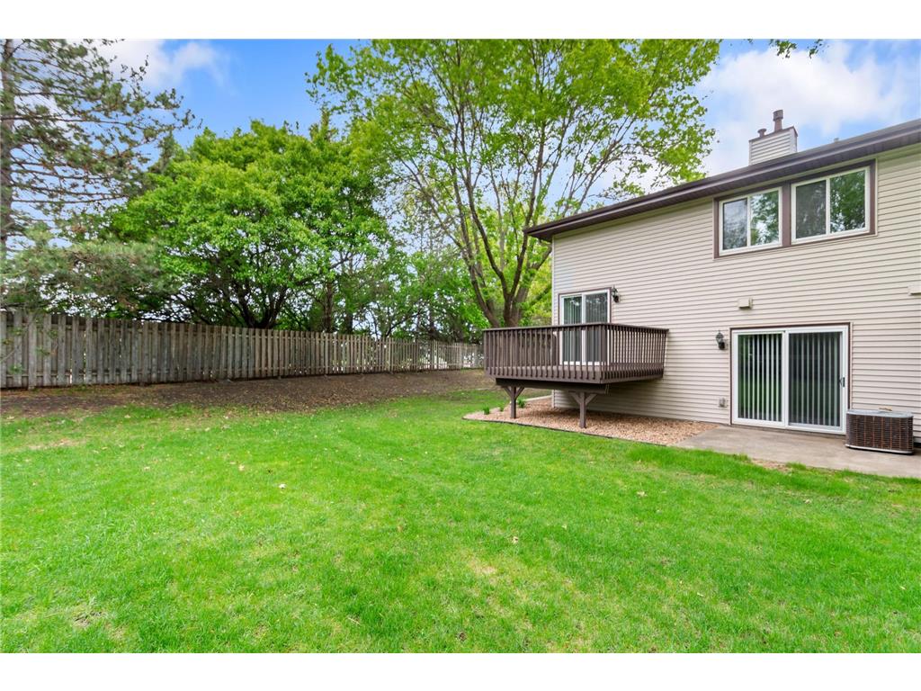 8773 Maplebrook Parkway N Brooklyn Park MN 55445 7074995 image16