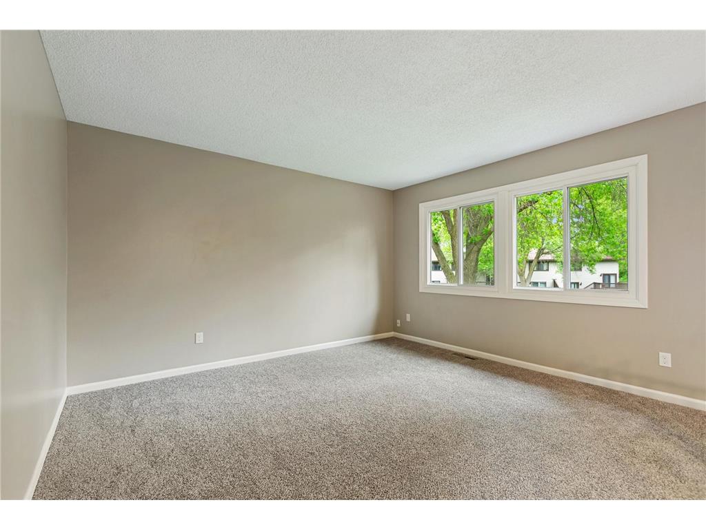 8773 Maplebrook Parkway N Brooklyn Park MN 55445 7074995 image8