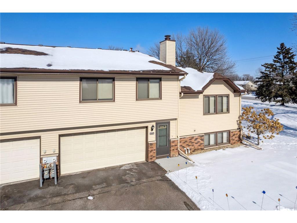 8774 N Maplebrook Circle Brooklyn Park MN 55445 6653473 image1