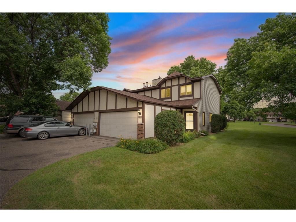 8775 Maplebrook Parkway N Brooklyn Park MN 55445 7009505 image1