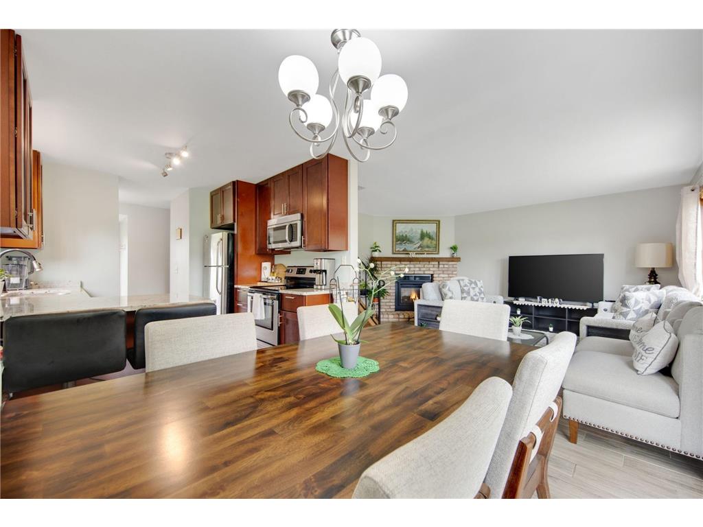 8775 Maplebrook Parkway N Brooklyn Park MN 55445 7009505 image16