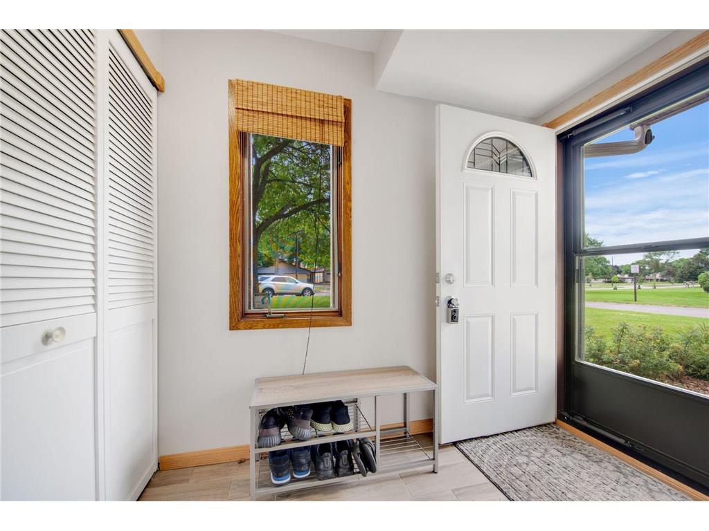 8775 Maplebrook Parkway N Brooklyn Park MN 55445 7009505 image6