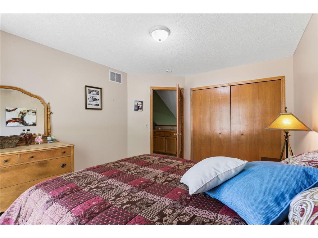 8777 Cottonwood Lane Eden Prairie MN 55347 7072995 image38