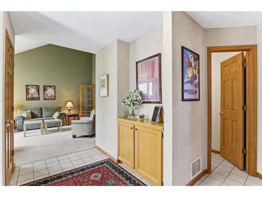 8777 Cottonwood Lane Eden Prairie MN 55347 7072995 image5