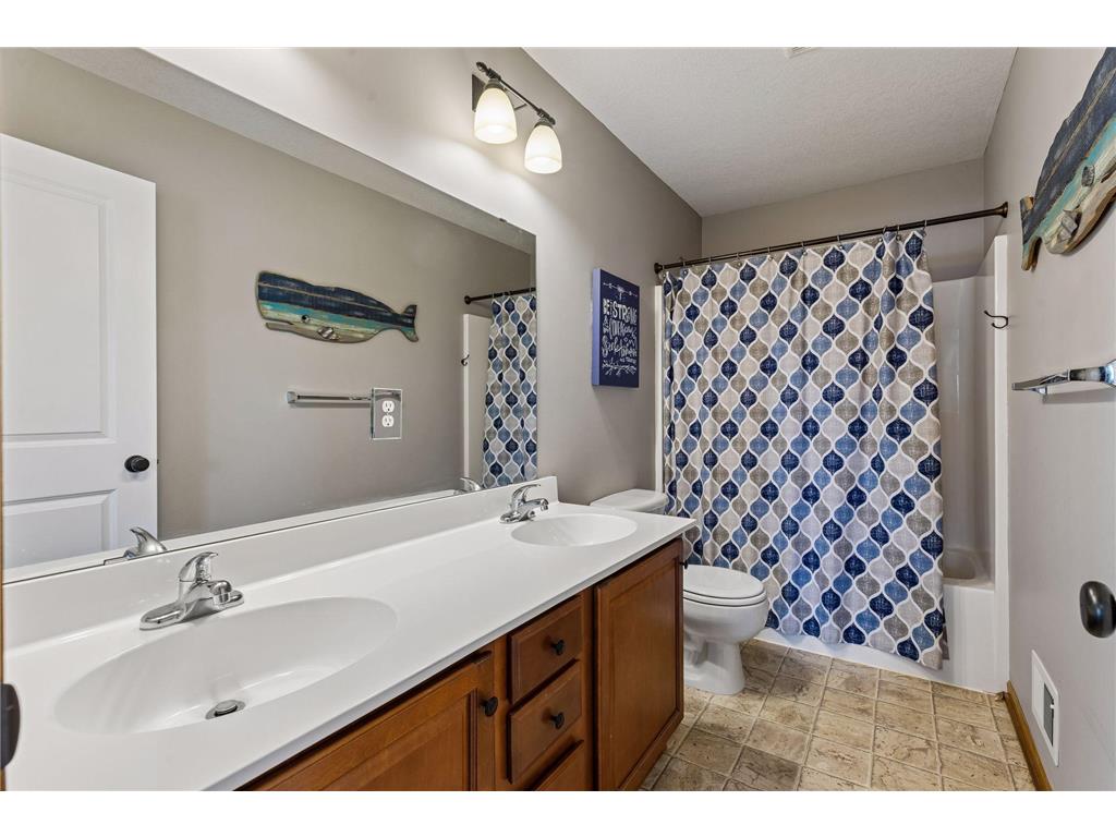 878 104th Lane NE Blaine MN 55434 7100289 image39