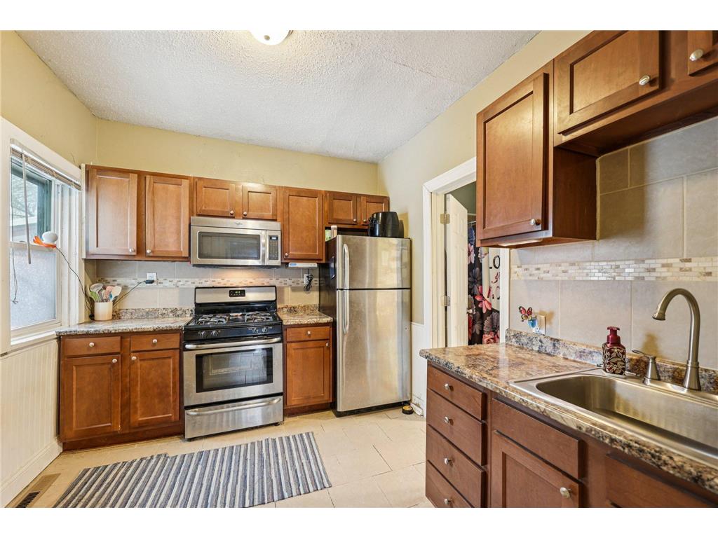 878 Magnolia Avenue E Saint Paul MN 55106 6824158 image11