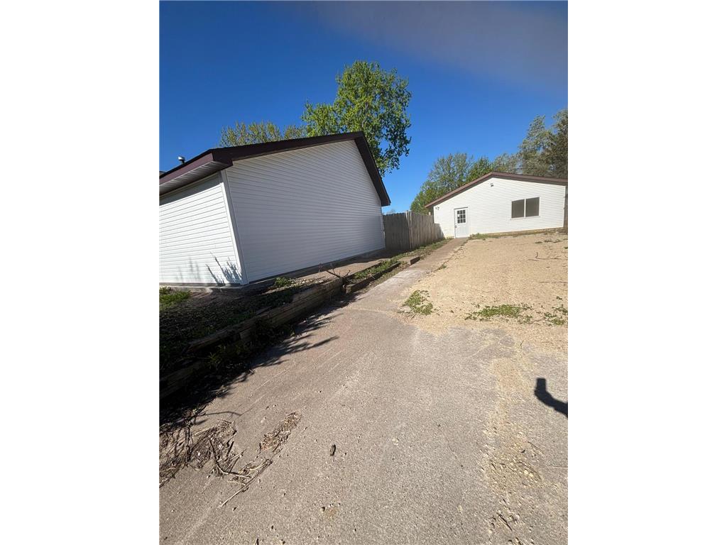 878 Washington Street Prescott WI 54021 7065687 image4