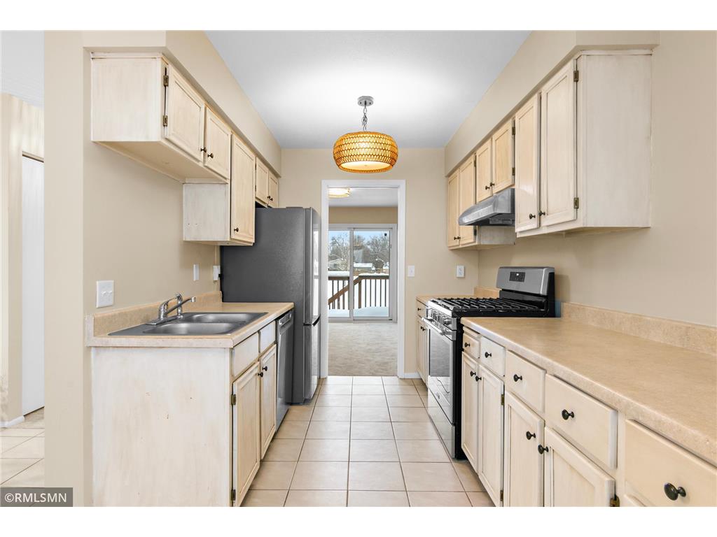 8781 Ironwood Avenue S Cottage Grove MN 55016 7002500 image1