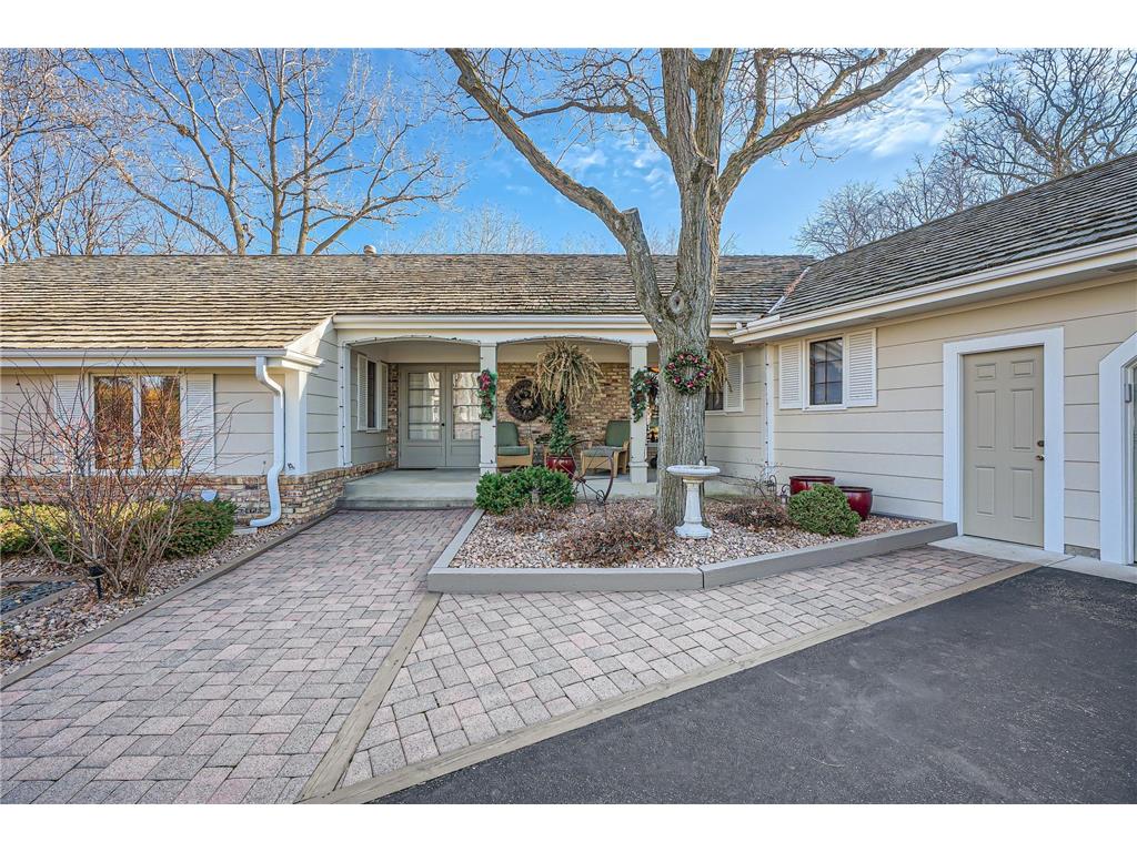 8785 Walton Oaks Drive, Bloomington, MN, 55438 MLS 6470470 Edina