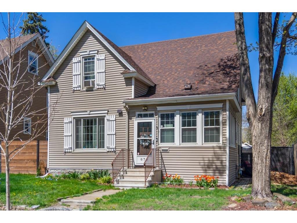 879 Charles Avenue Saint Paul MN 55104 7062222 image1