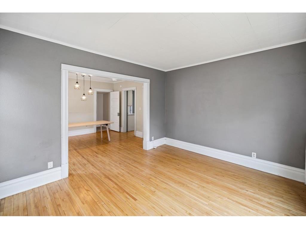879 Charles Avenue Saint Paul MN 55104 7062222 image4