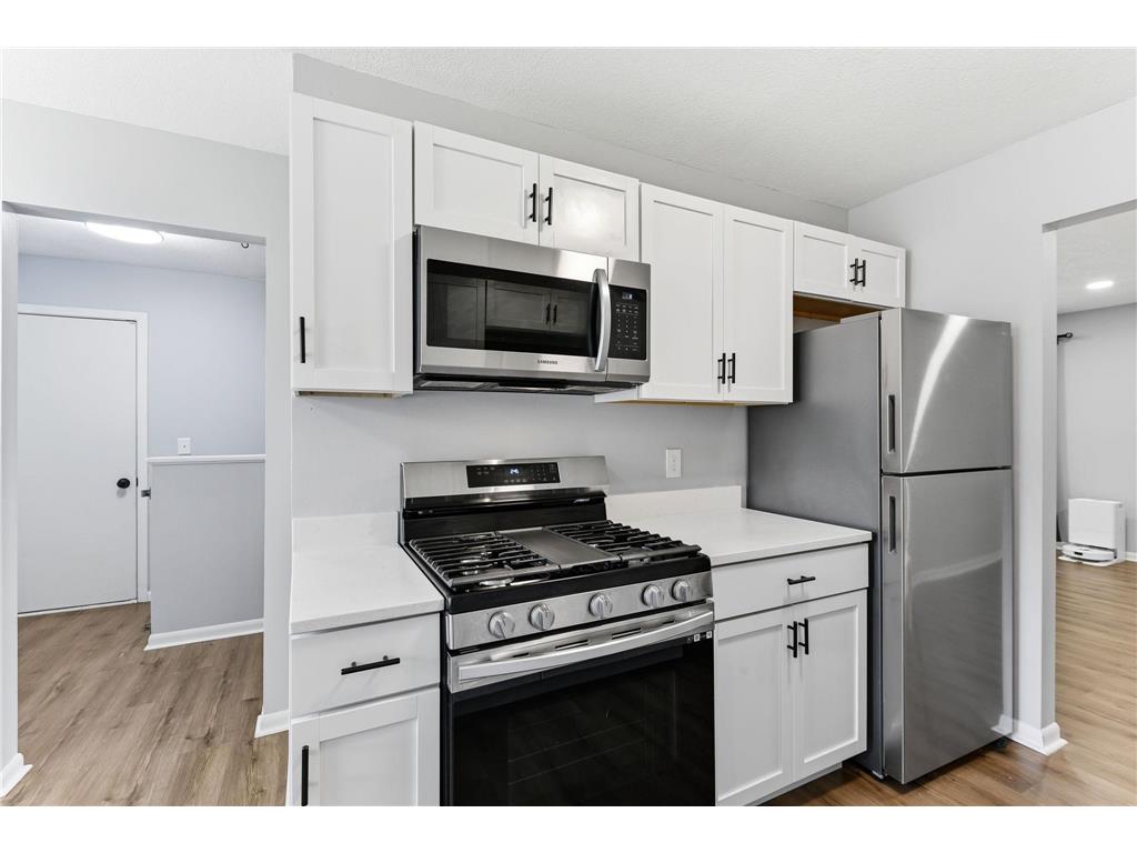879 Iowa Avenue W Saint Paul MN 55117 7079117 image14