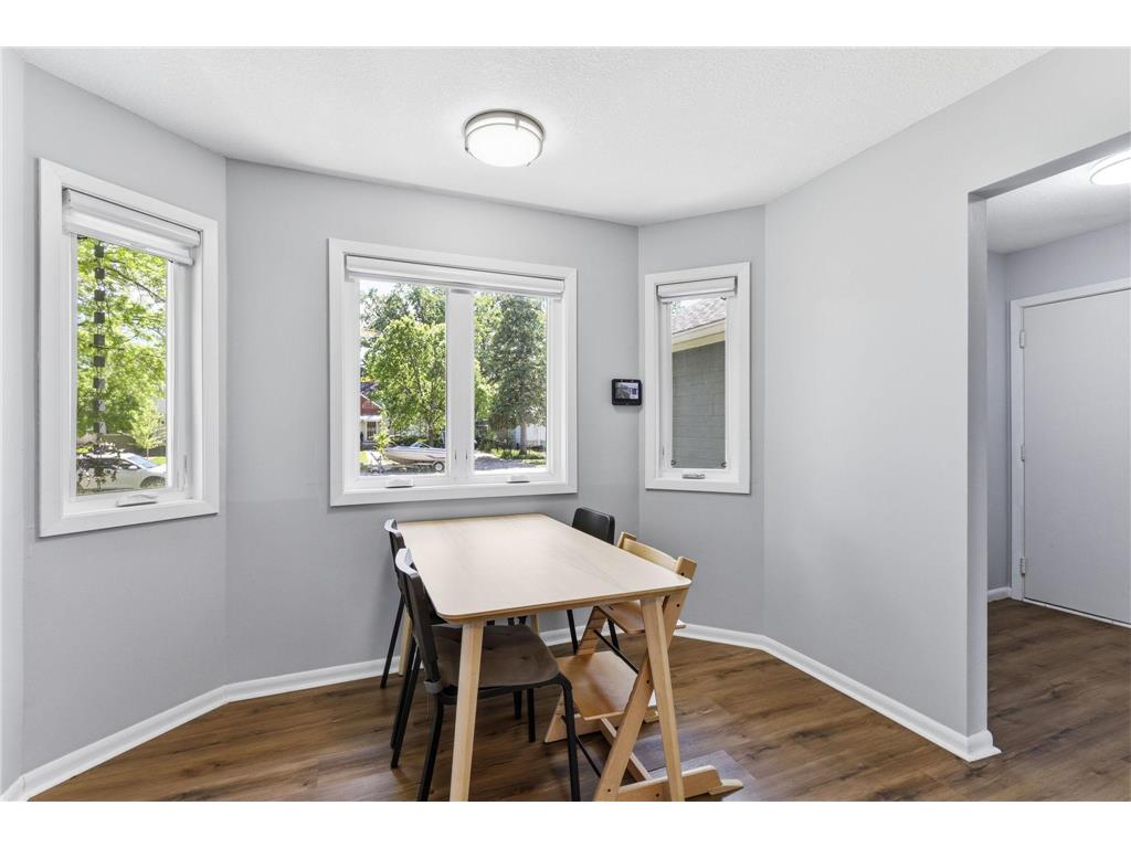 879 Iowa Avenue W Saint Paul MN 55117 7079117 image15