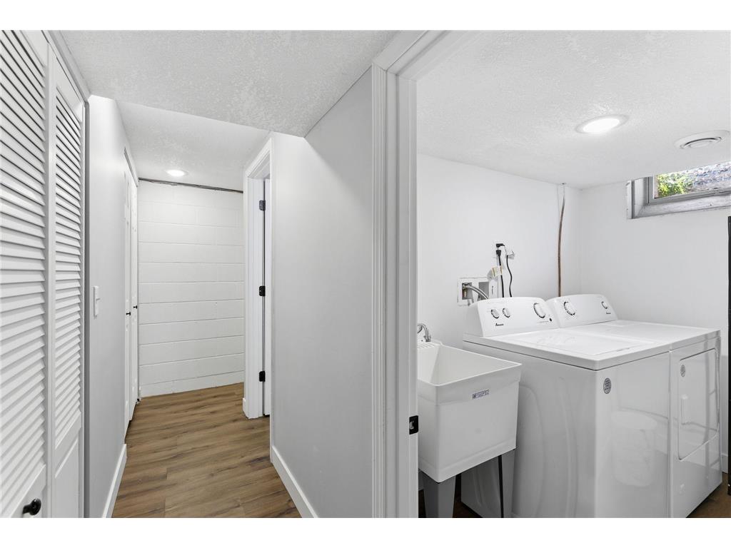 879 Iowa Avenue W Saint Paul MN 55117 7079117 image27