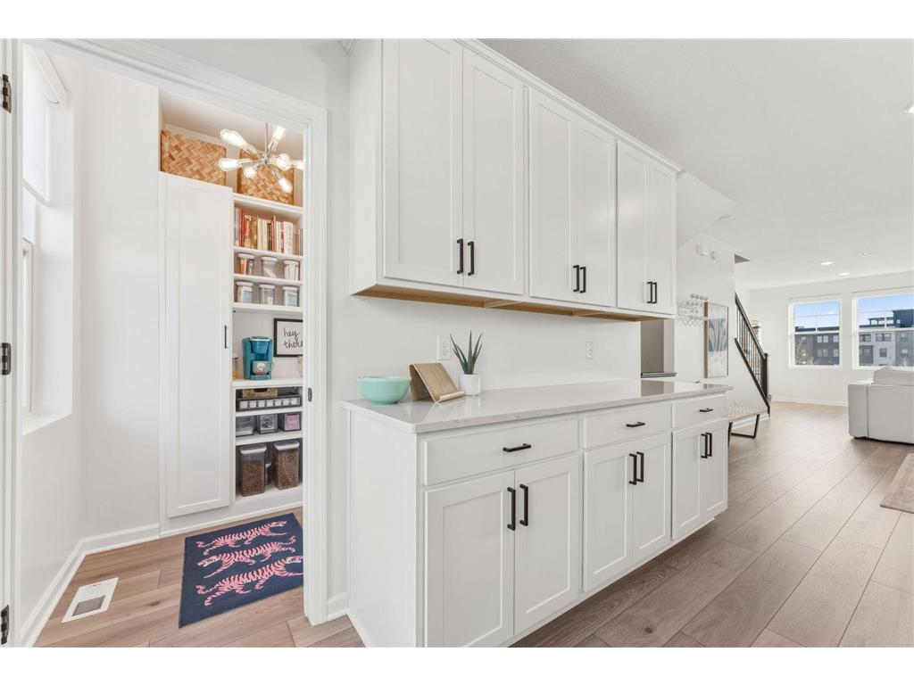 879 Woodlawn Avenue #B Saint Paul MN 55116 - Mississippi 7014620 image11