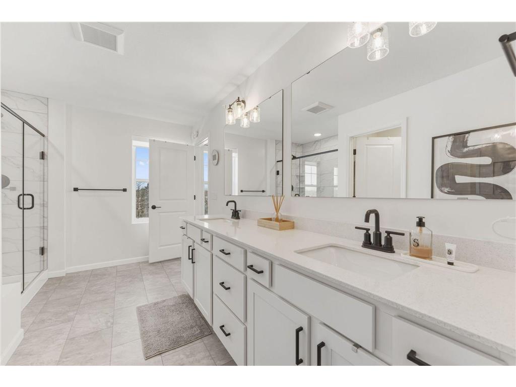 879 Woodlawn Avenue #B Saint Paul MN 55116 - Mississippi 7014620 image44